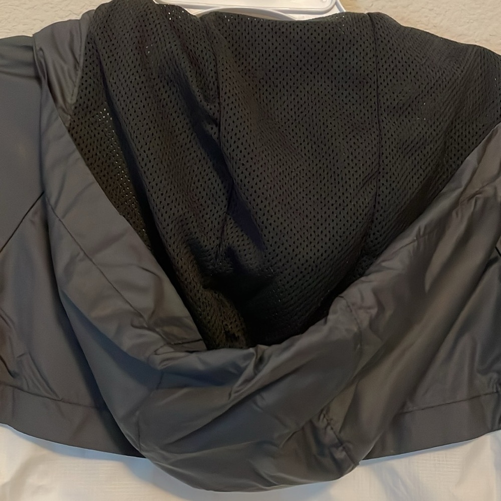 Kids’ Nike Jacket - Picture 7 of 8
